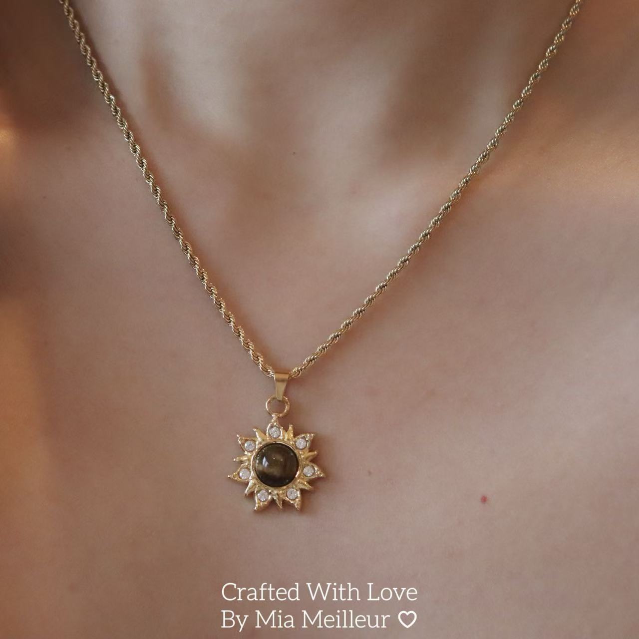 Sun Pendant Tiger’s Eye Necklace MN041