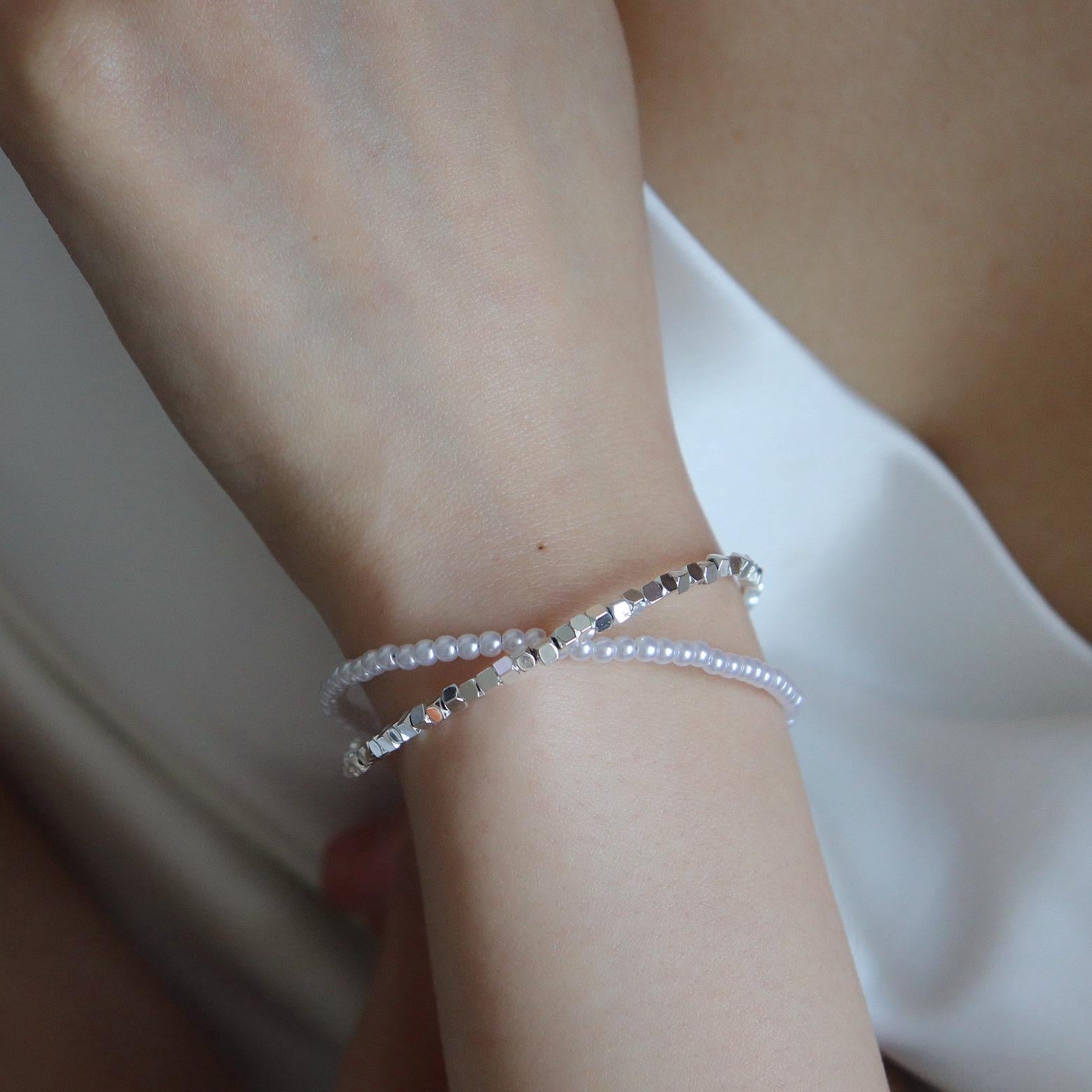 Dainty Double Layer Pearl Bracelet