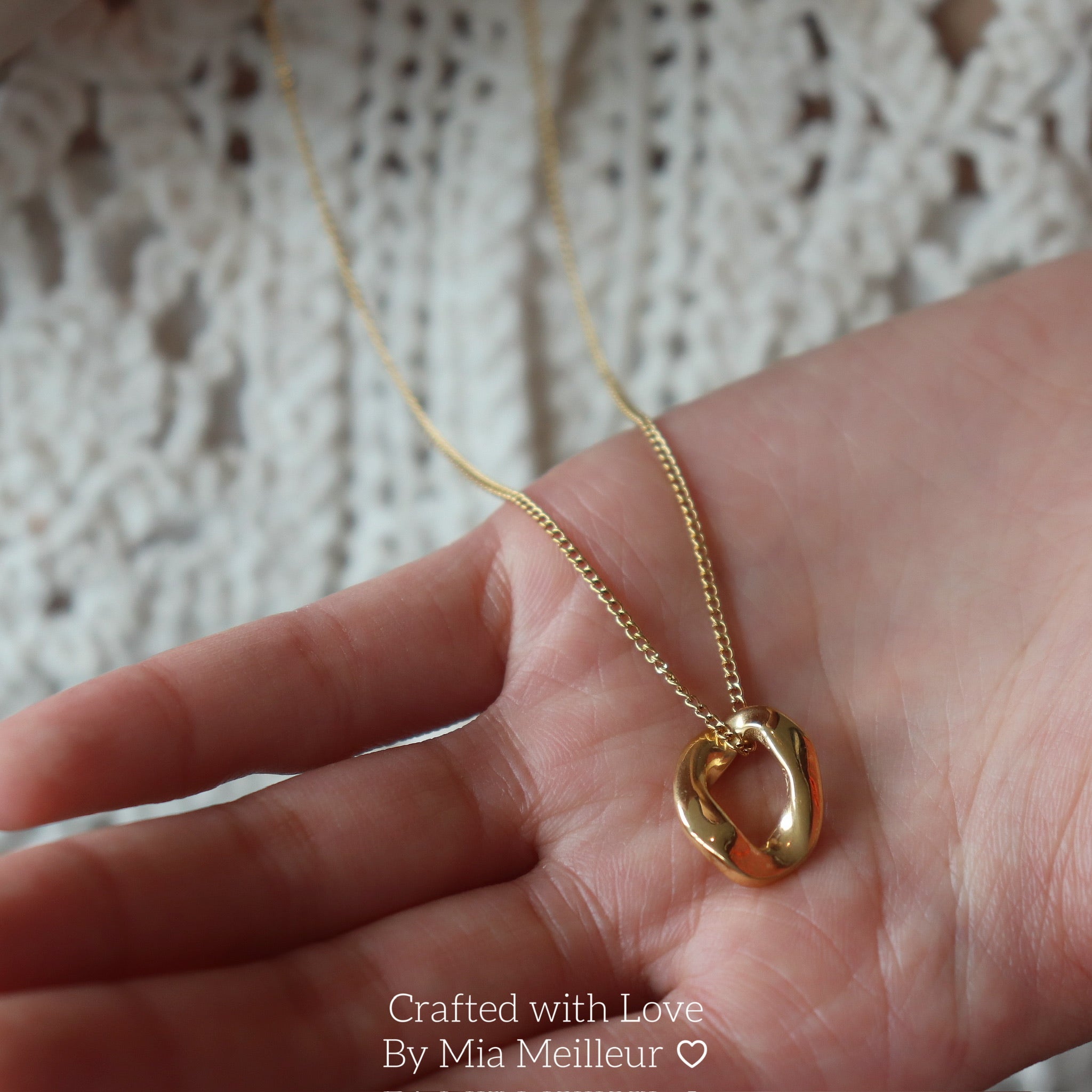 Minimalist Gold Necklace
