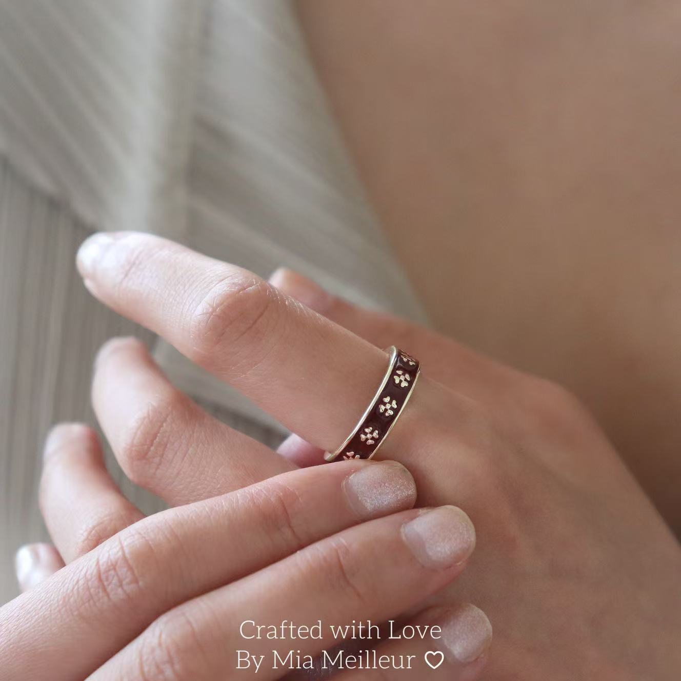 Vintage Floral Band Ring, Deep Burgundy Red Open Ring MR163