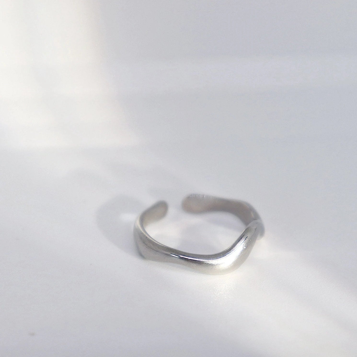 Minimalist Wave Ring, Stacking Ring