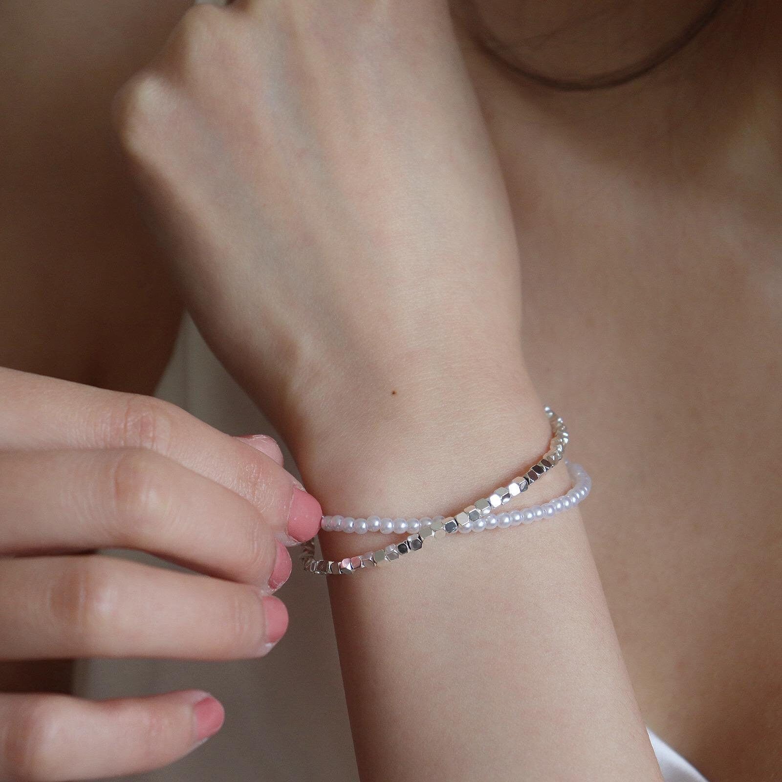 Dainty Double Layer Pearl Bracelet