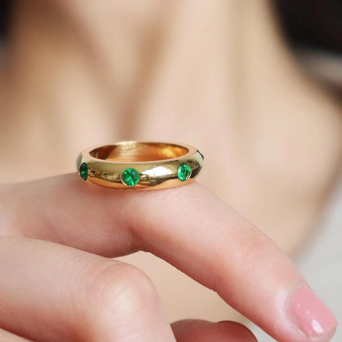 Gypsy Set Round Emerald Gold Band Ring