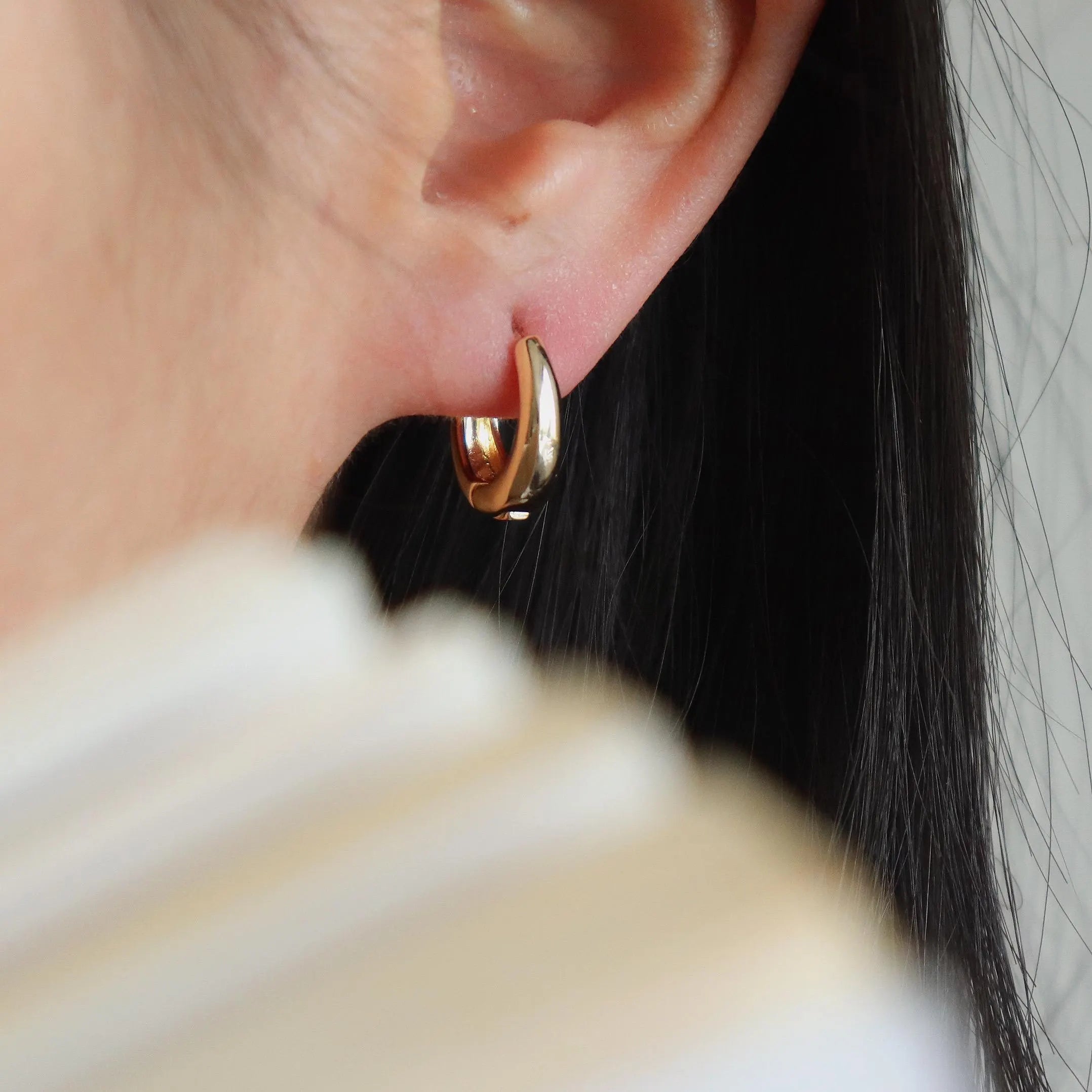 Minimalist Gold Hoop Earrings