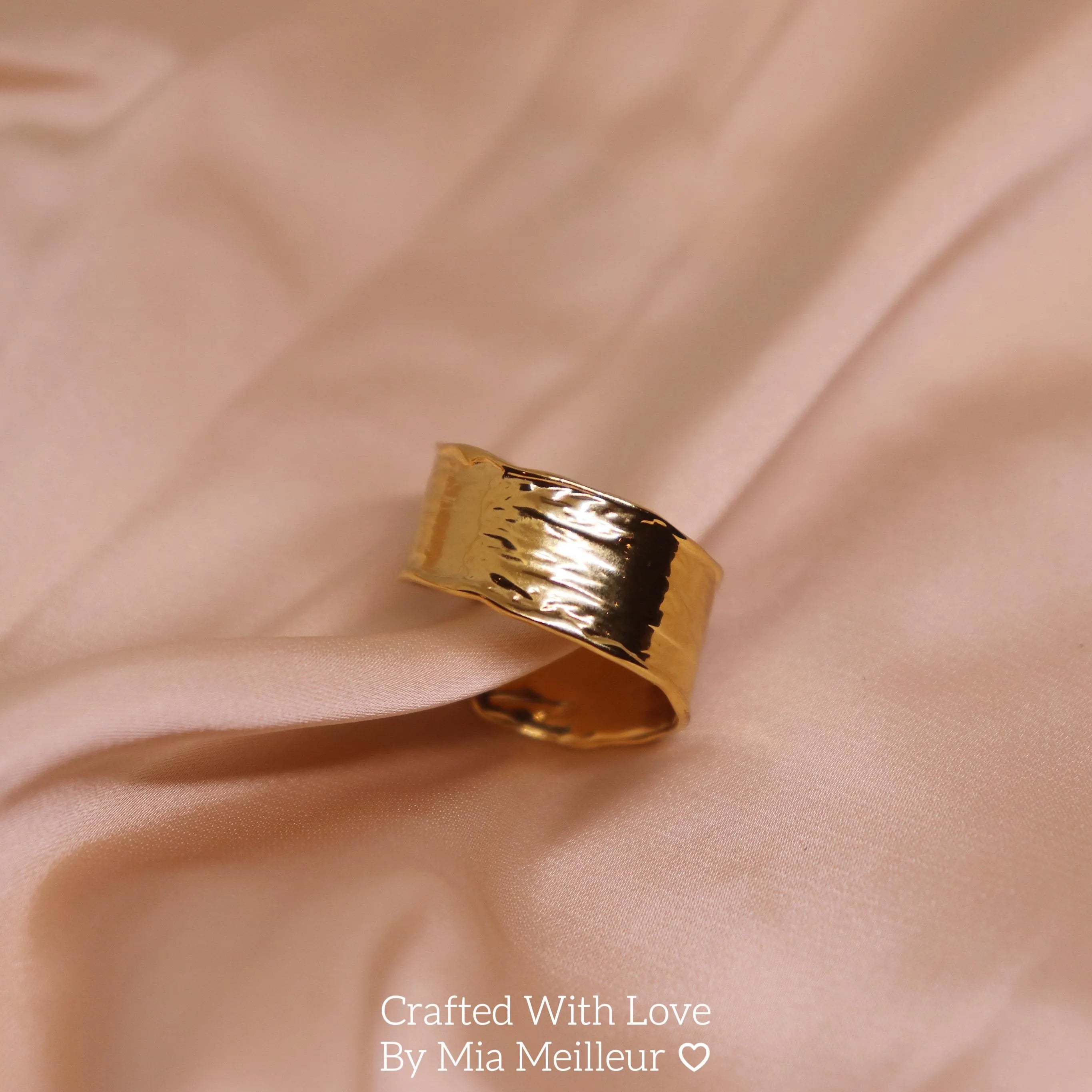 Vintage Hammered Gold Ring