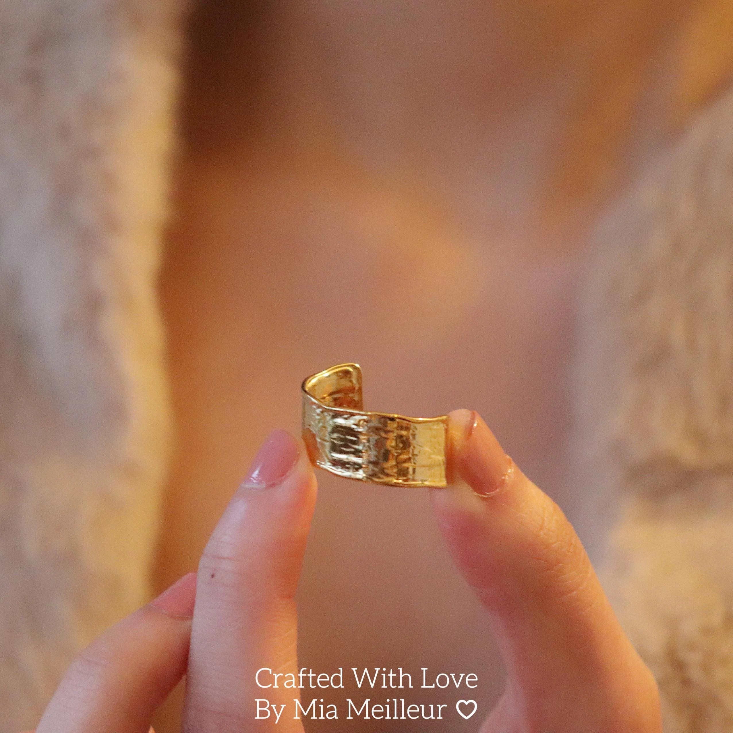 Vintage Hammered Gold Ring